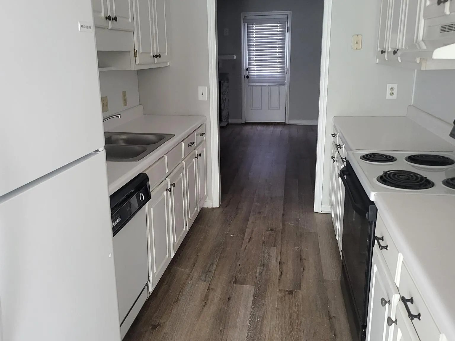 2 bed, 1464 sqft, $1,250 — Photo 4