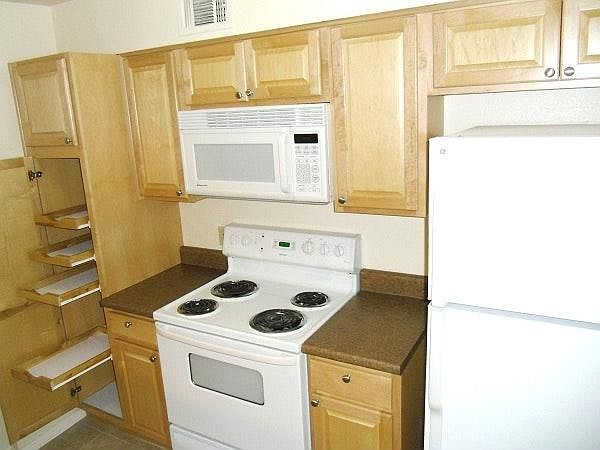 Full Kitchen w/ Pantry Shelving