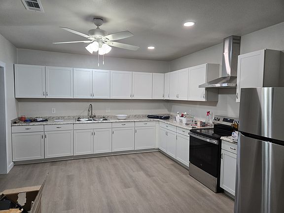 5th image of 431 W Wardville St
