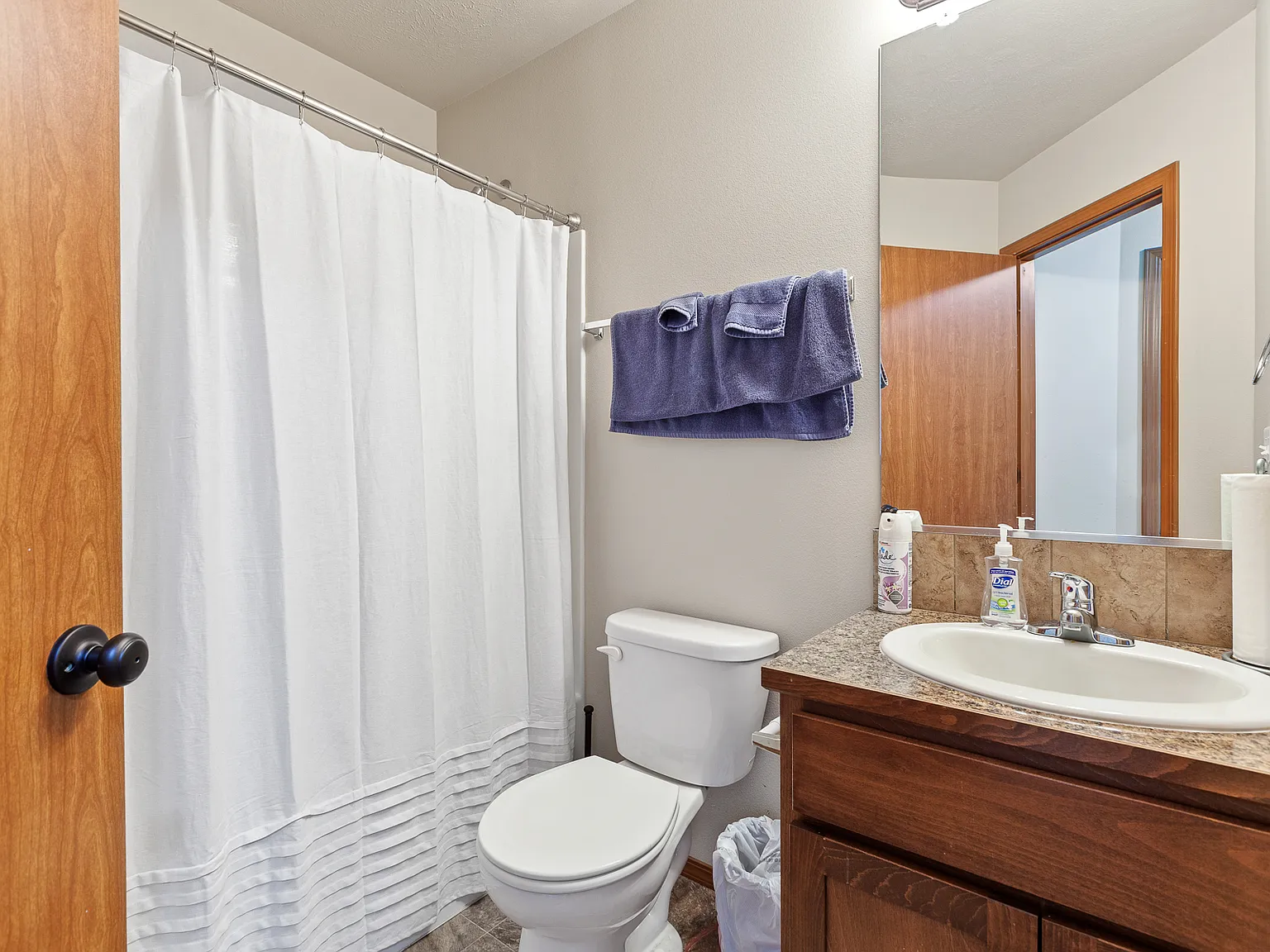3 bed, 2.5 bath, 1440 sqft, $2,250 — Photo 4