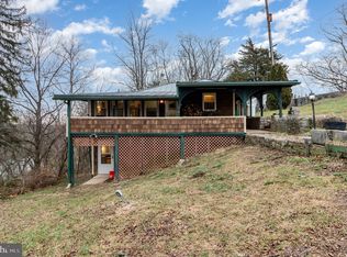 1064 Creek Rd, Carlisle, PA 17015