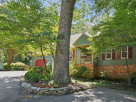 2nd image of 5803 Willow Creek Way
