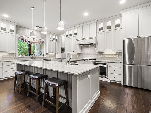 5th image of 55 Brook Ridge