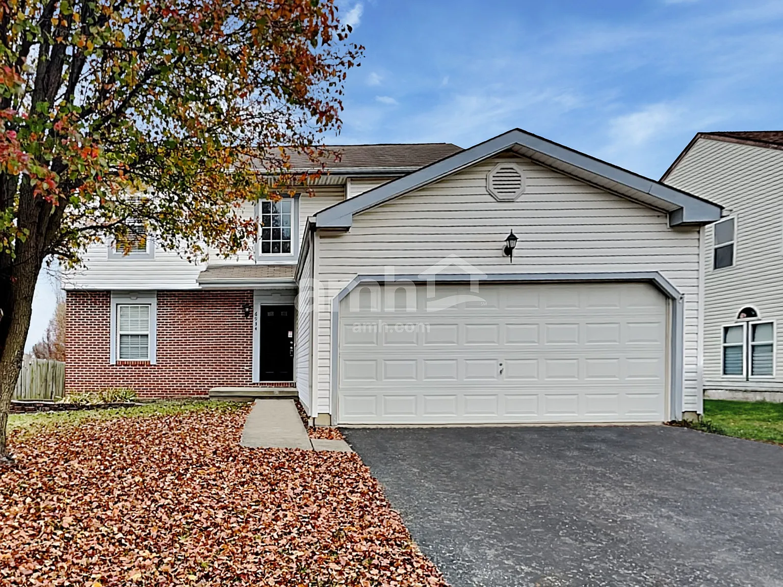 3 bed, 2.5 bath, 1958 sqft, $2,395 — Photo 1