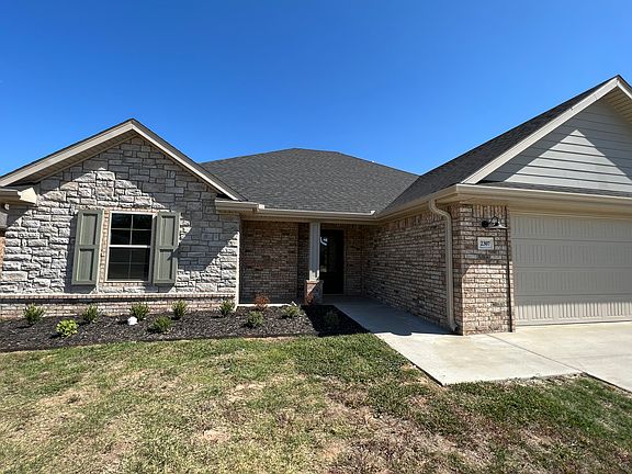 2nd image of 2307 Kathryn Ln