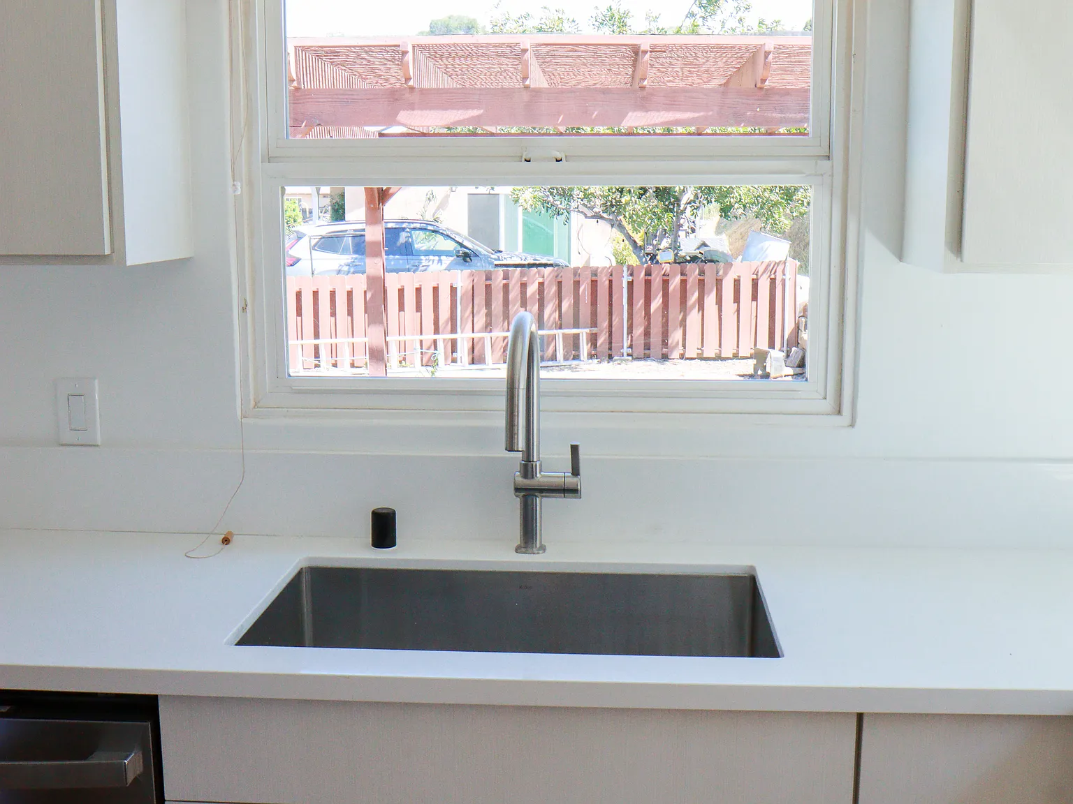 2 bed, 898 sqft, $3,150 — Photo 3