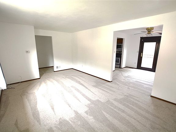 5th image of 229 Springwood Dr