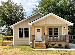 1610 W Florida St, Springfield, MO 65803