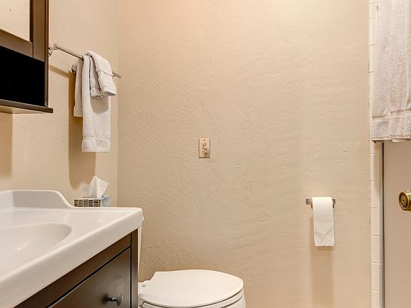 Guest Bathroom 1