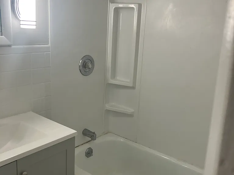 220 Polk St #1 — Photo 12