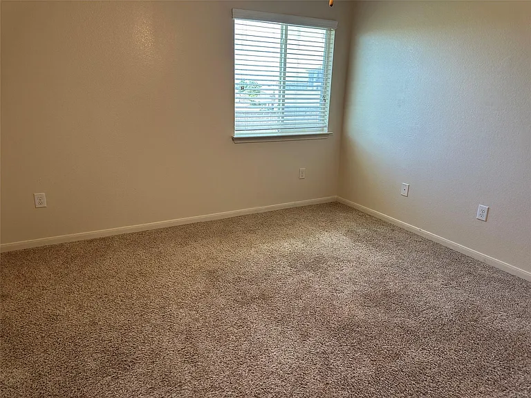 201 N Hunting Lodge Ln — Photo 26