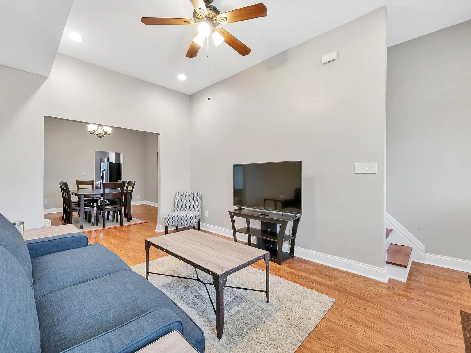 3 bed, 1500 sqft, $1,800 — Photo 2