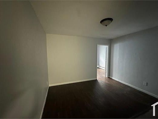 5th image of 291 Wainwright St APT 19