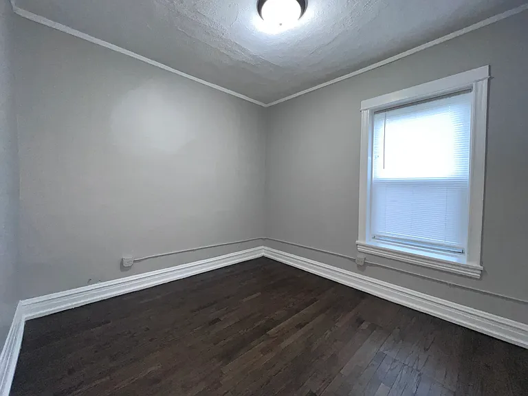 2707 E 78th St #2W — Photo 14