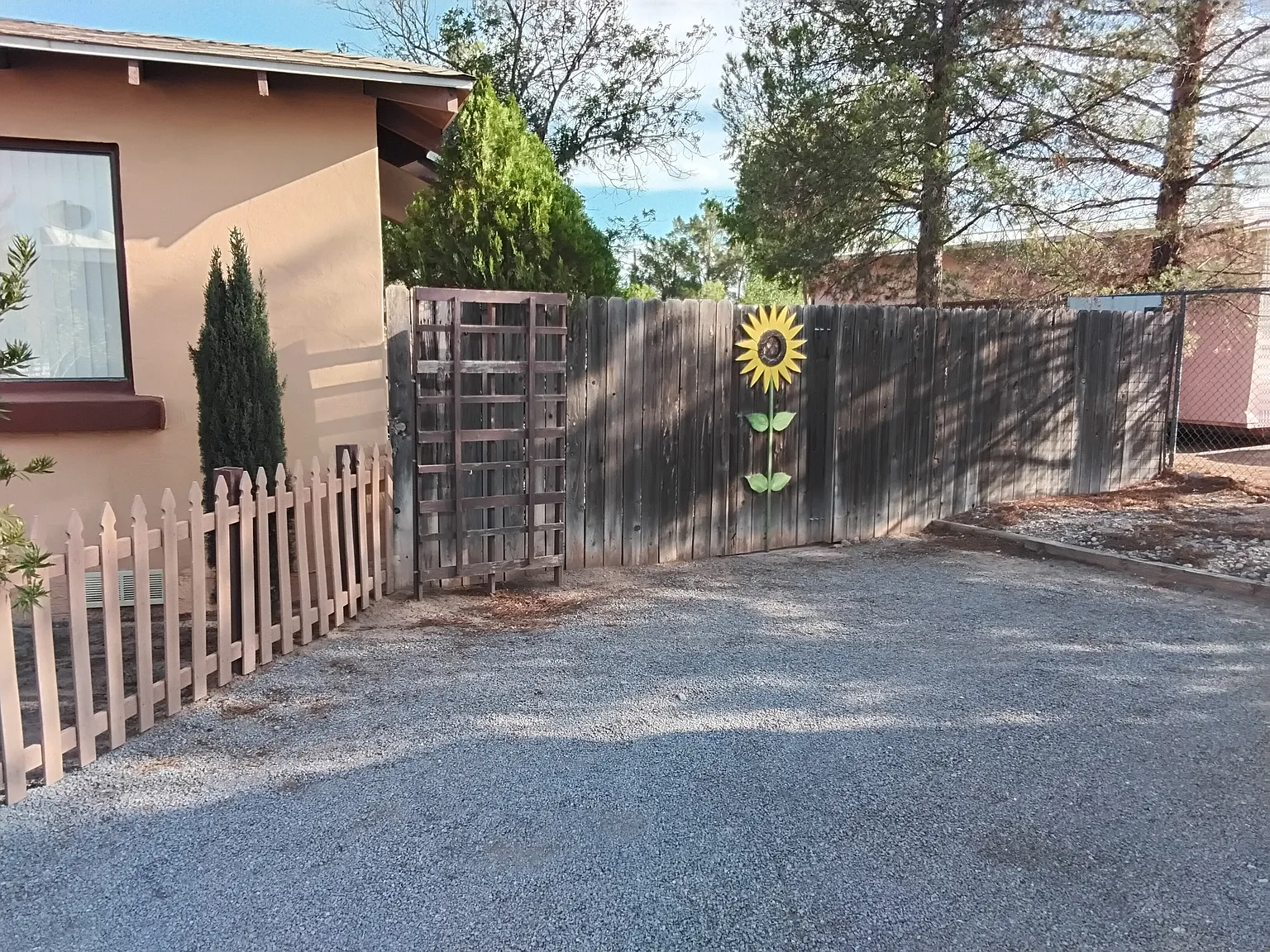 319 B3 Bell Ave — Photo 2