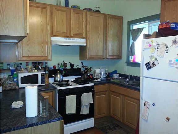 4th image of 1114 S Capitol Ave