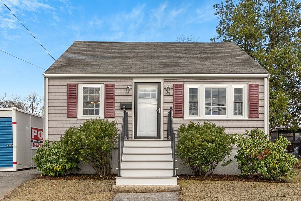 41 Willow St, Woburn, MA 01801 Zillow