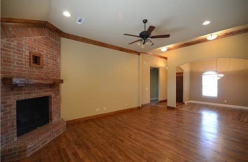 3rd image of 6202 Sage Dr