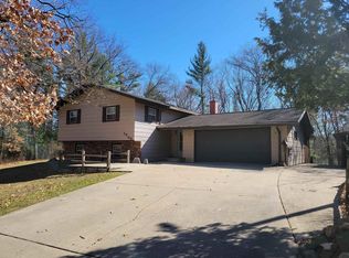 1005 Czech Ln, Friendship, WI 53934