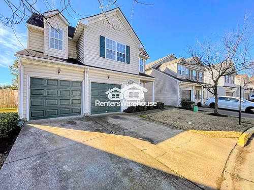 3711 Bay Cres Photo 1