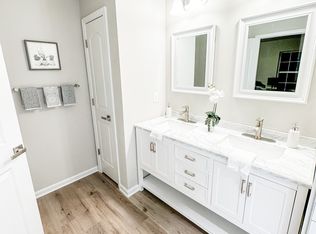 385 N Tuckahoe Rd BUILDING 960-4, Williamstown, NJ 08094