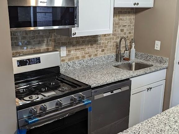 3rd image of 503 Kenneth Cir #503