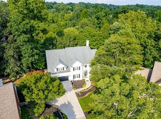 5302 Coveview Ct, Greensboro, NC 27407