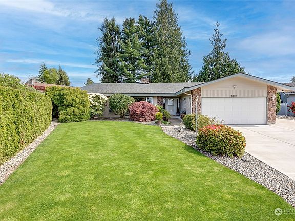 3rd image of 2309 Vista View Drive