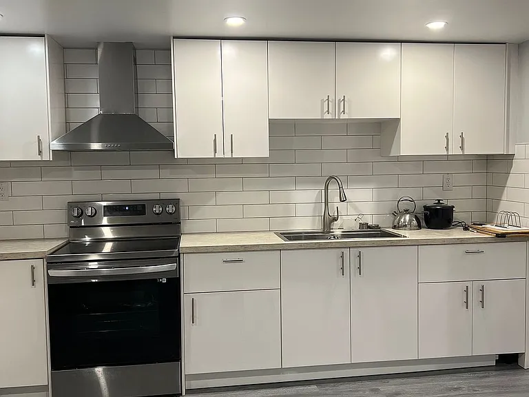 1040 Runningbrook Dr #BASEMENT — Photo 17