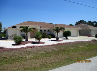 75 Pine Valley Ln, Rotonda West, FL 33947