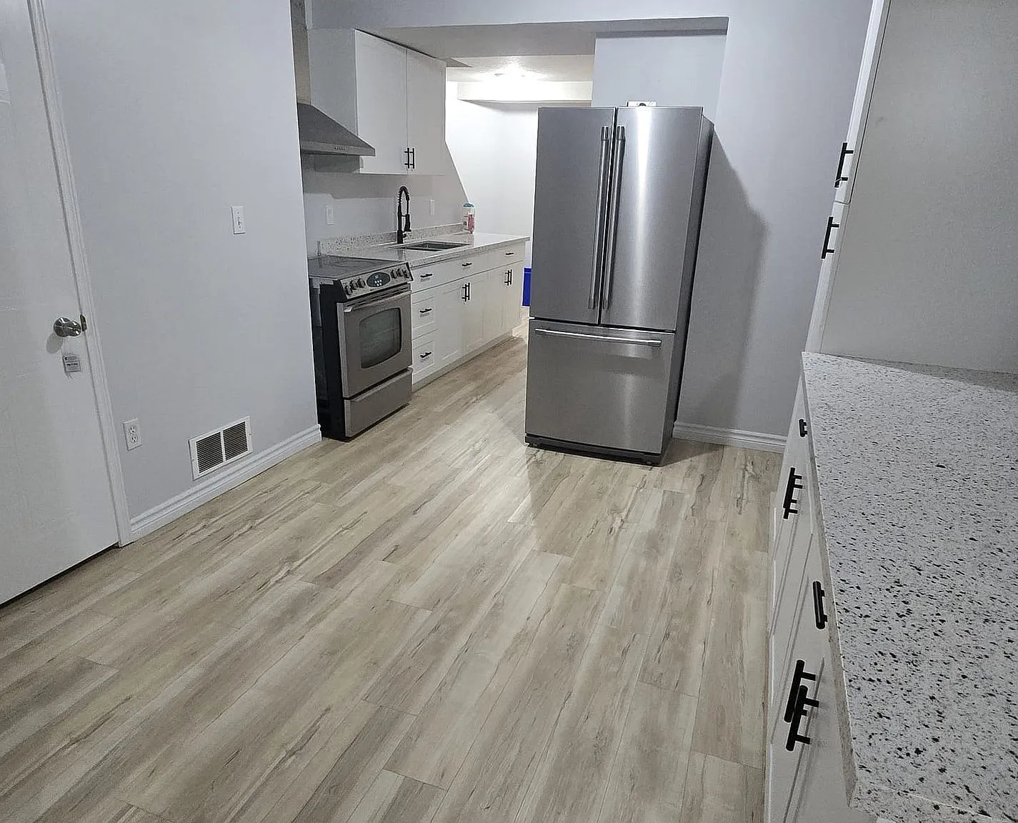 1 bed, $1,600 — Photo 4