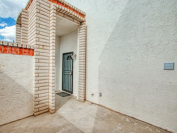 4th image of 6201 Escondido Dr APT 5A