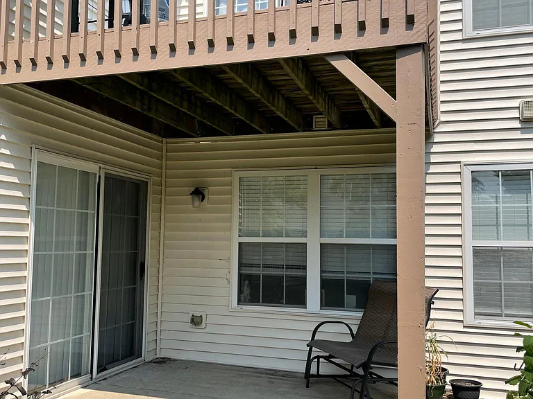 2607 Sheehan Ct #101 — Photo 2