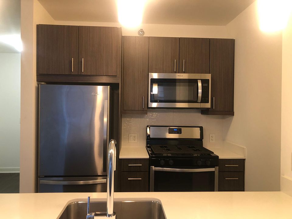 1st image of 50 W Washington St #611
