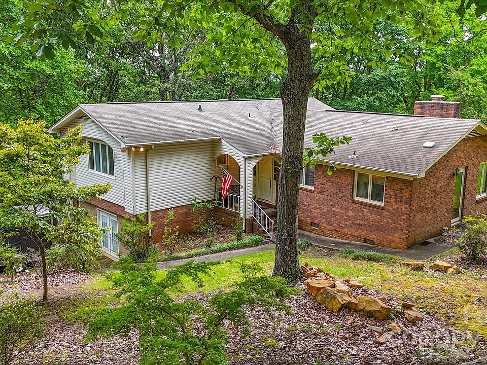 1st image of 917 Stoneymead Dr