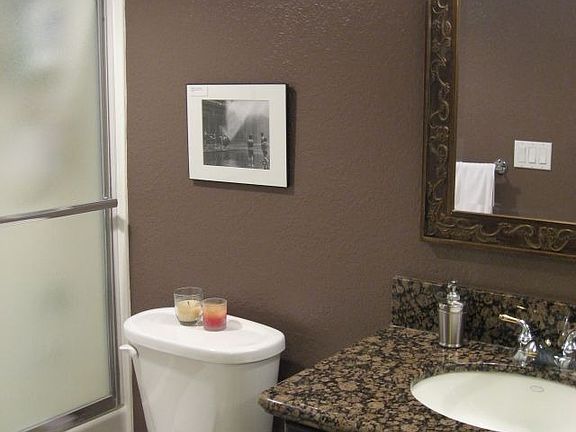 Clean, updated bath.