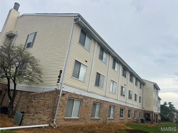 942 Guelbreth Ln APT 208, Saint Louis, MO 63141