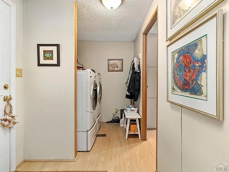 138 E Rolling Hills Dr — Photo 12
