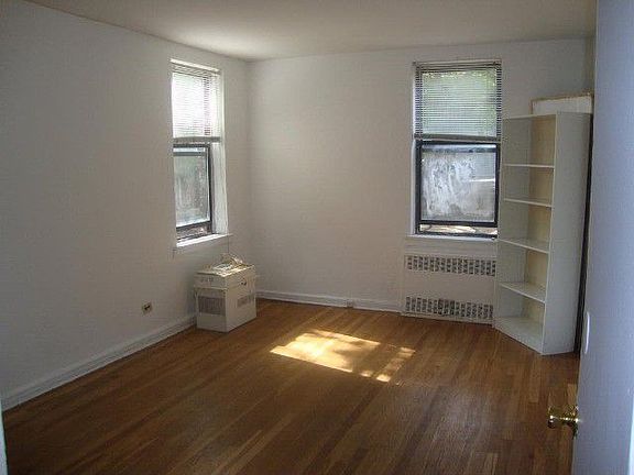 4th image of 14055 Burden Cres APT 1C