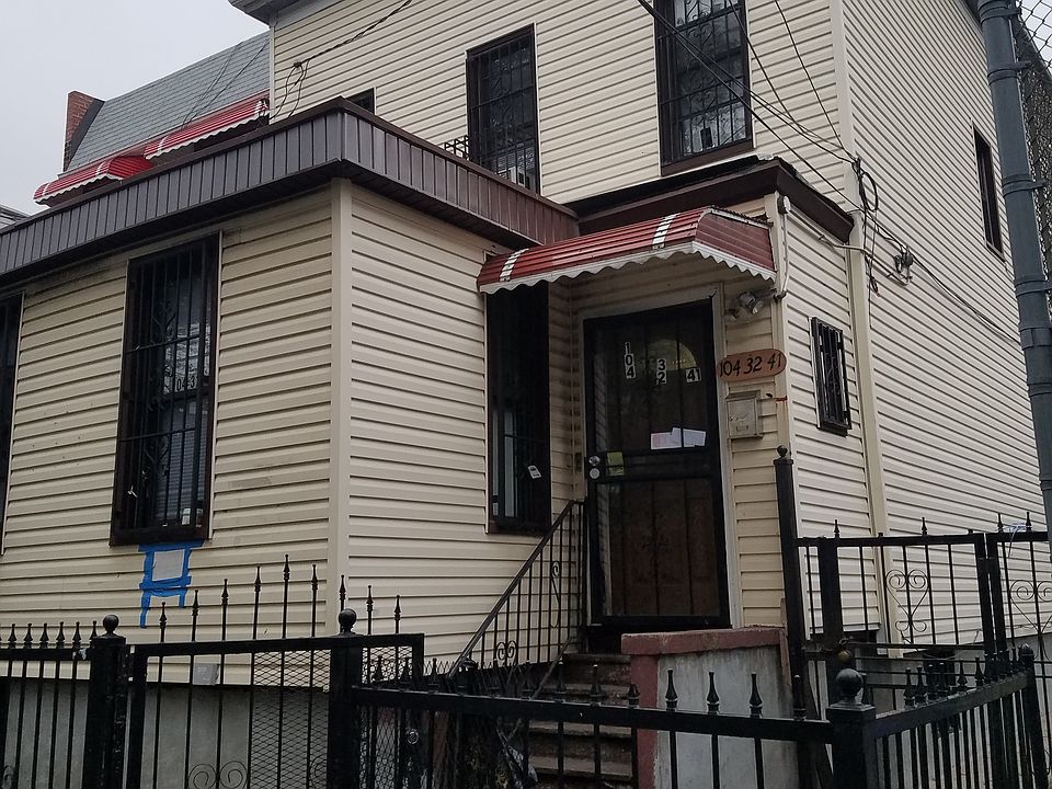 2nd image of 10432 41st Ave