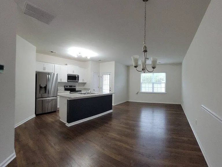 31 Moorlyn Ln — Photo 2