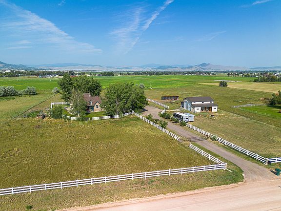 2nd image of 3270 Tizer Dr