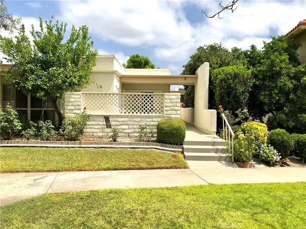 2210 Via Mariposa E Unit D, Laguna Woods, CA 92637