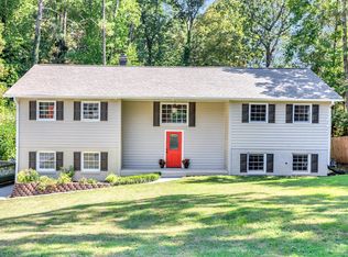 1050 Hershey Dr, Marietta, GA 30062
