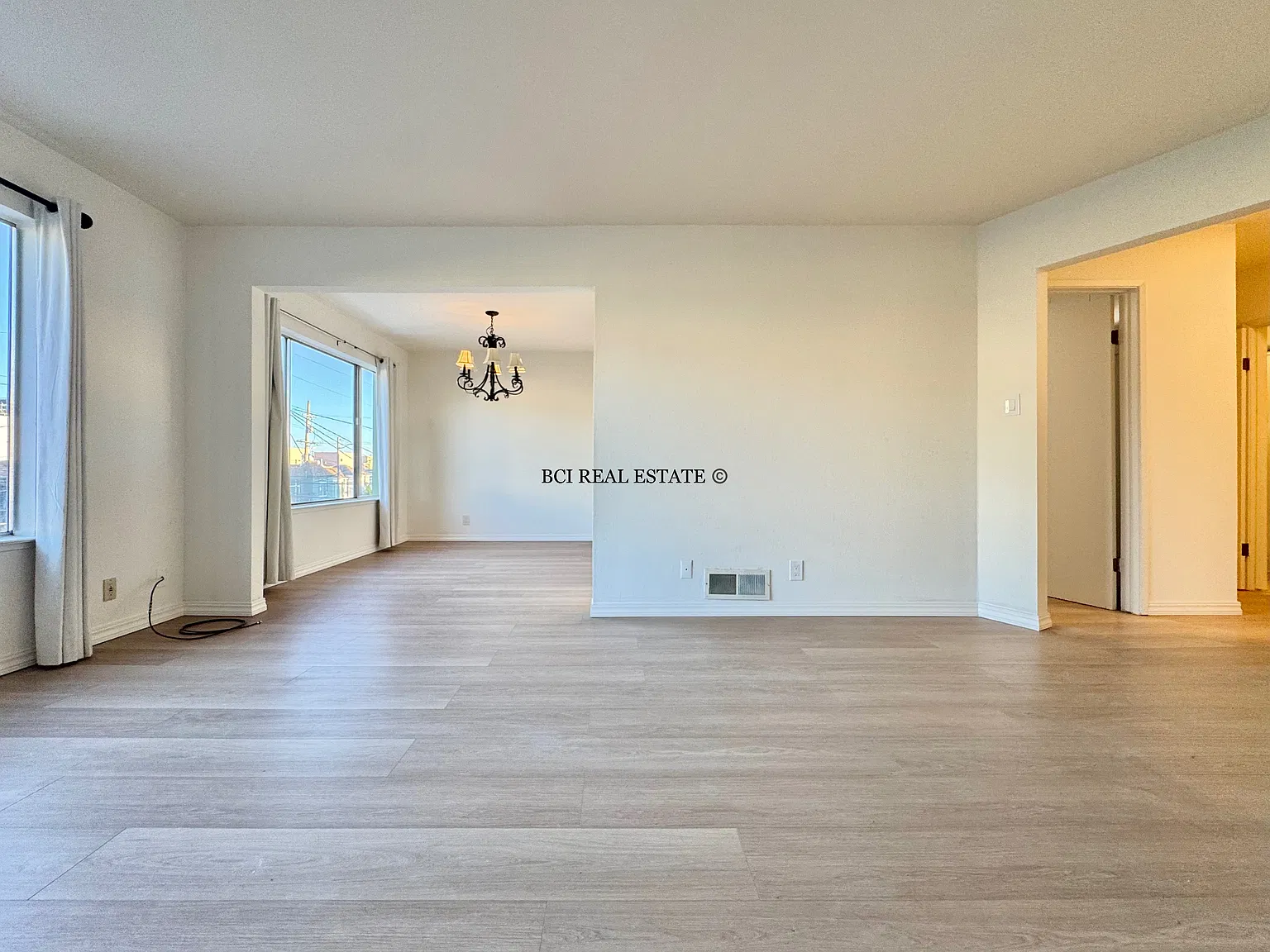 3 bed, 1.5 bath, 1347 sqft, $5,350 — Photo 4