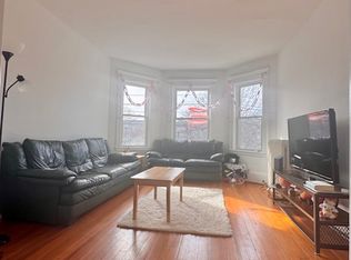 98 Cypress St #3A, Brookline, MA 02445