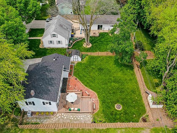 5th image of 1242 Thorndale St
