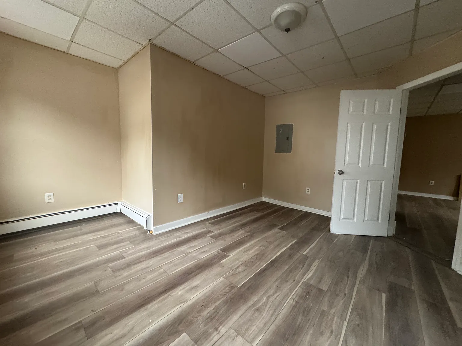 2 bed, 900 sqft, $1,295 — Photo 3