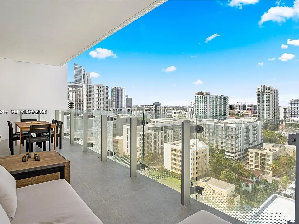 700 NE 26th Ter #1405