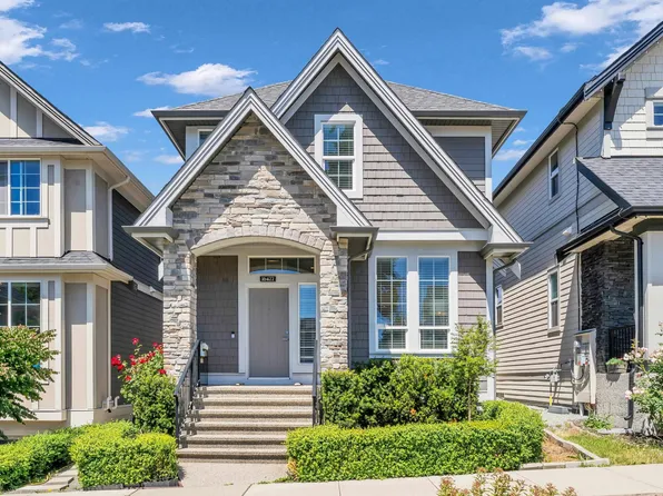 16477 21st Ave, Surrey, BC V3Z 0V5